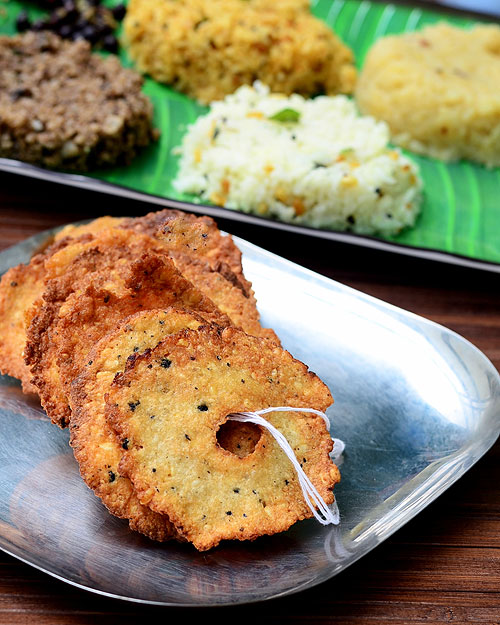 Anjaneyar Kovil Milagu Vadai | Hanuman Temple Vada Recipe