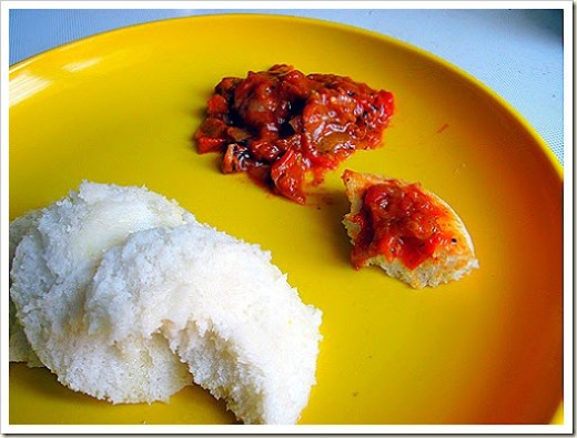 tOMATO THOKKU WITH IDLY